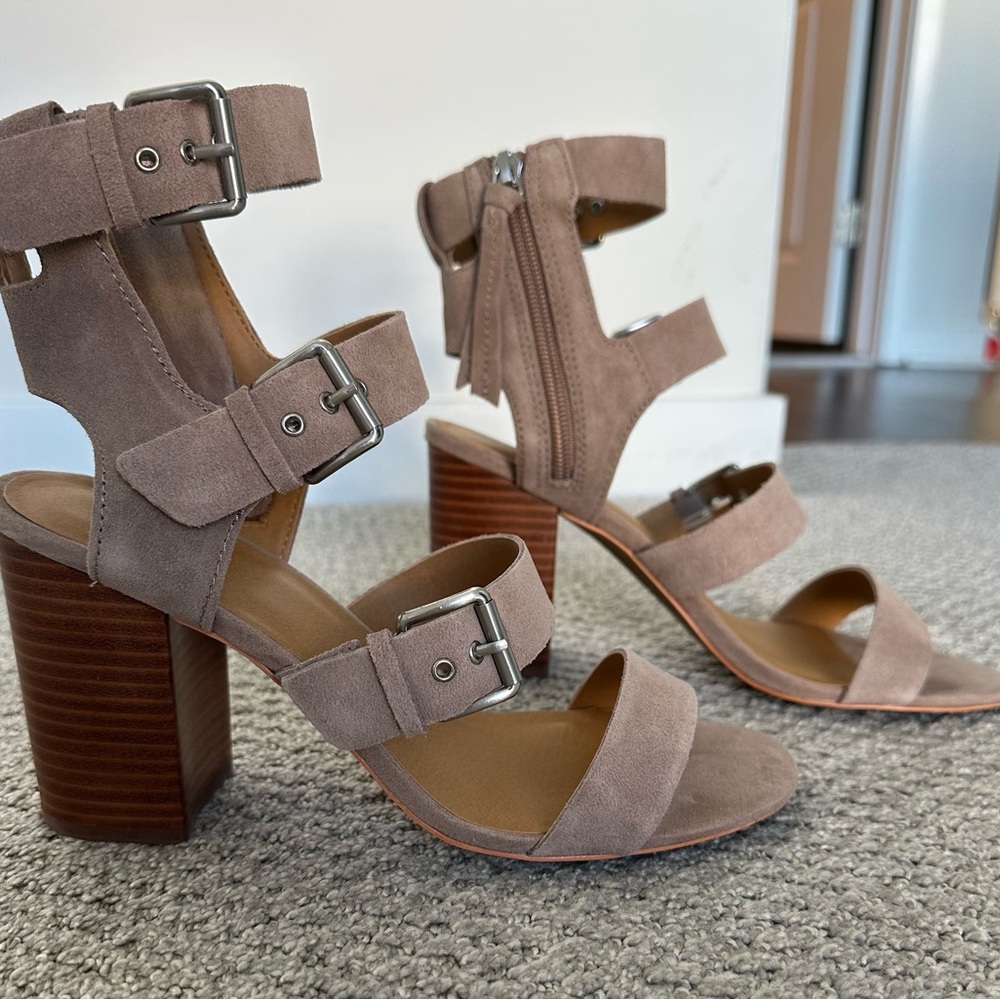 Crown Vintage Block Heeled Sandals